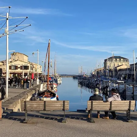 Bright In The Historic Center Lejlighed Marseillan (Herault)